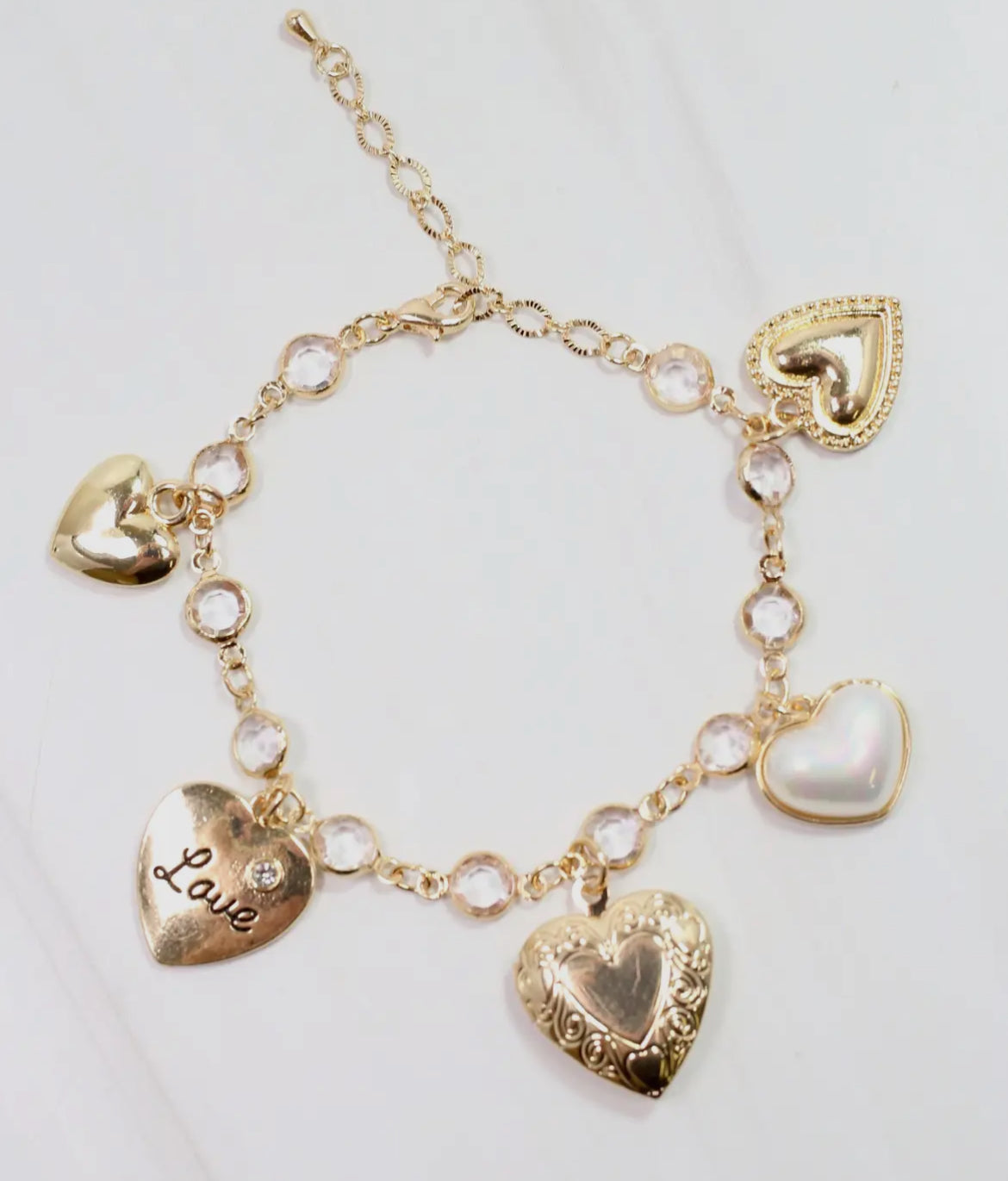 (spa-) All Hearts Charm Bracelet Gold