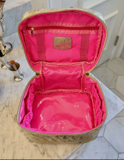 (spa-) Caroline Hill - Hampton Train Case Champagne Pop