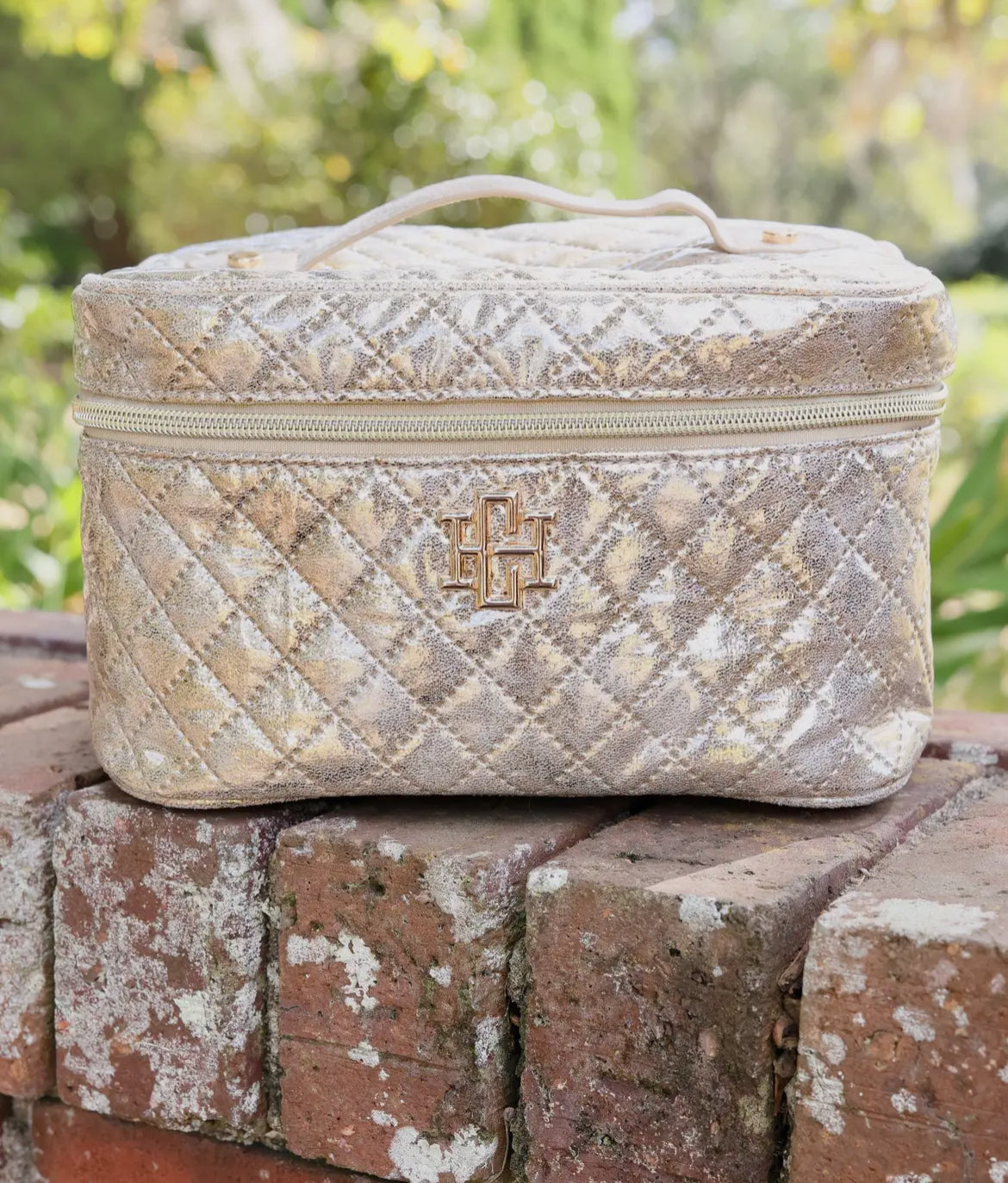 (spa-) Caroline Hill - Hampton Train Case Champagne Pop