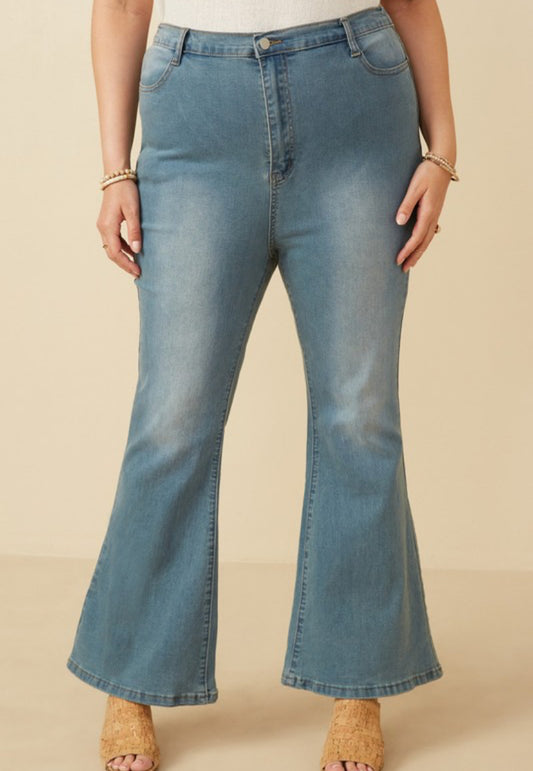 CURVY FOREVER FLARE JEANS