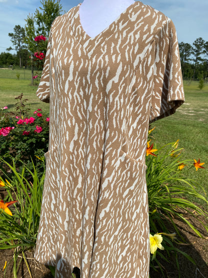 CURVY ROAM FREE DRESS