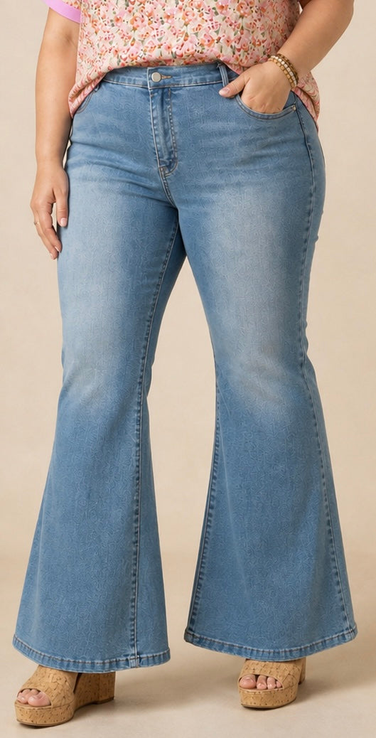 CURVY FOREVER FLARE JEANS
